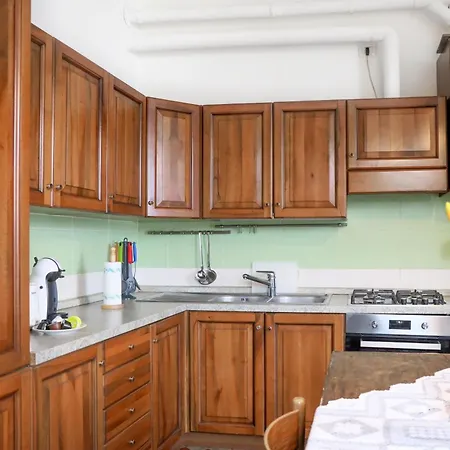 Πανσιόν Lena 3*